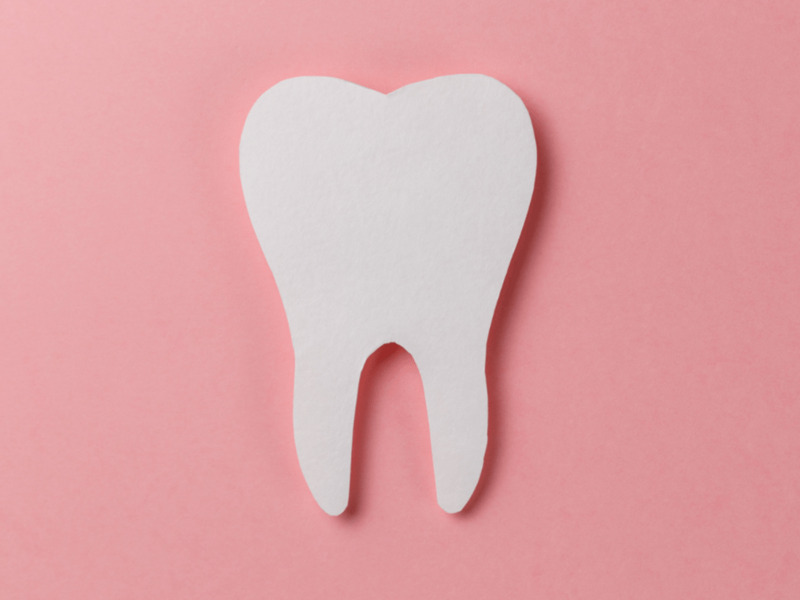 初期の虫歯は削らなくても治る？症状と治療法について